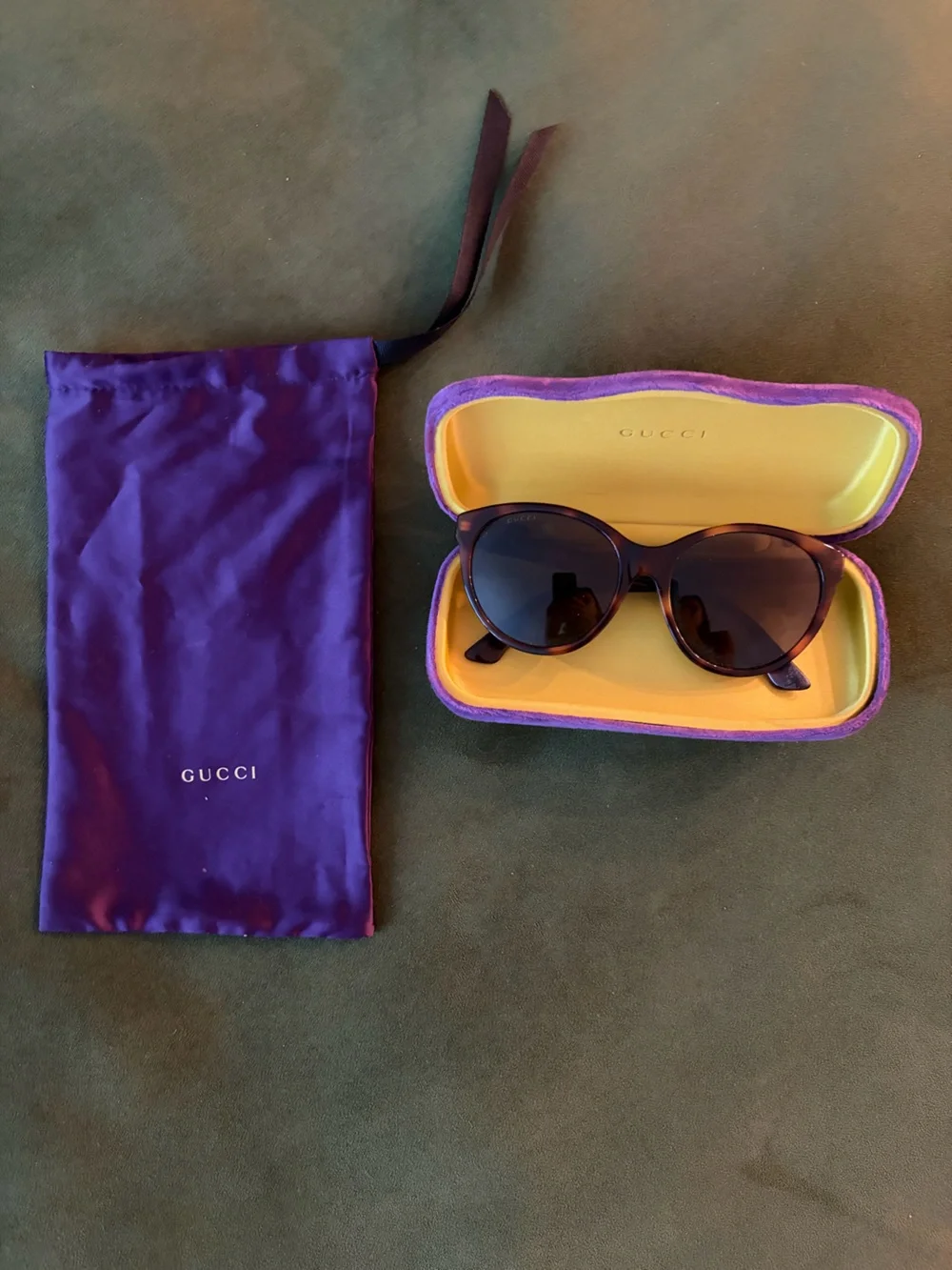 GUCCI Tortoise Shell Acetate Crystal Logo Cat Eye Frame Sunglasses-GG0419SA
